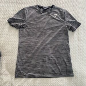 Gymshark Men's Gray T-Shirt